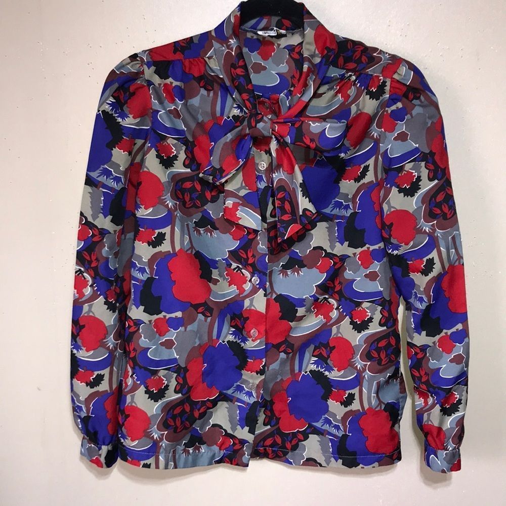 Vintage 70s red blue & gray floral blouse with bow tie front modern size medium